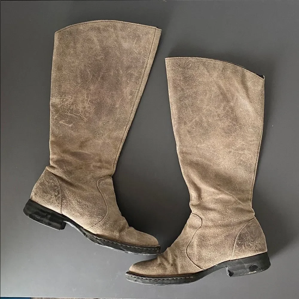 Born Women’s Tan Distressed Suede Leather Boots Side Zipper US Sz 8.5 Boho Chic